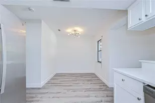 9731 62nd Ave N, Saint Petersburg, FL 33708 - Photo 21