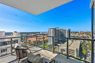 301 1st St S, Saint Petersburg, FL 33701 - Photo 17