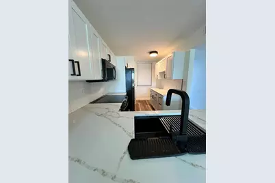 2424 W Tampa Bay Boulevard #L203, Tampa, FL 33607 - Photo 9