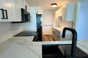 2424 W Tampa Bay Blvd, Tampa, FL 33607 - Photo 9