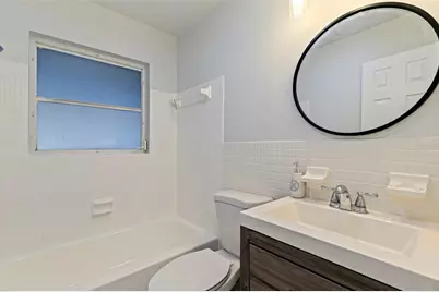 763 76th Avenue N, Saint Petersburg, FL 33702 - Photo 11