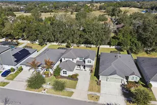 2604 Valley Sunset Ln, Valrico, FL 33594 - Photo 75