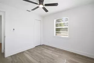 10001 N 20th St, Tampa, FL 33612 - Photo 11