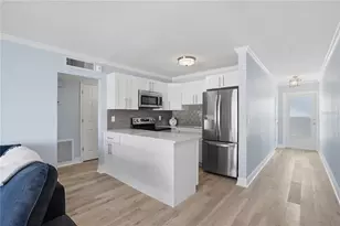 2566 Gary Cir, Dunedin, FL 34698 - Photo 9