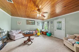 209 Dennison Rd, Lutz, FL 33548 - Photo 19