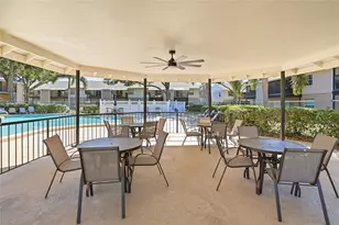 3814 N Oak Dr, Tampa, FL 33611 - Photo 25