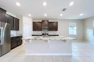 8341 Bower Bass Cir, Wesley Chapel, FL 33545 - Photo 23