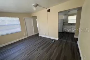 642 Newton Ave S, Saint Petersburg, FL 33701 - Photo 3