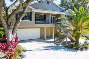 588 Bay St, Palm Harbor, FL 34683 - Photo 1