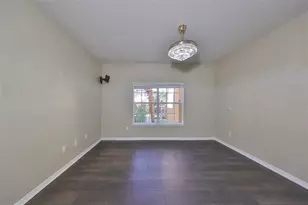 4323 Bayside Village Dr, Tampa, FL 33615 - Photo 9