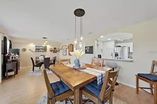 8229 Eagles Park Dr N, Saint Petersburg, FL 33709 - Photo 15