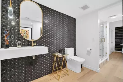 5950 Pelican Bay Plaza S #2A, Saint Petersburg, FL 33707 - Photo 29