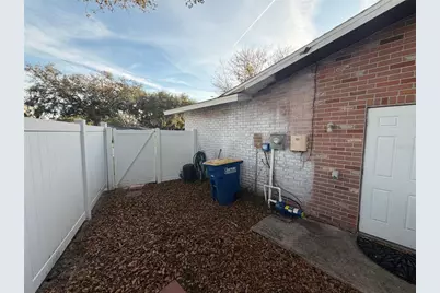2076 Butternut Circle W, Clearwater, FL 33763 - Photo 27