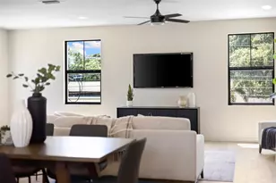 2211 16th St N, Saint Petersburg, FL 33704 - Photo 15