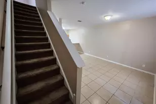 12015 Peach Grv Ct, Seffner, FL 33584 - Photo 9