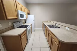 12015 Peach Grv Ct, Seffner, FL 33584 - Photo 5