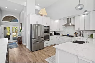 223 Palm Island SW, Clearwater, FL 33767 - Photo 13