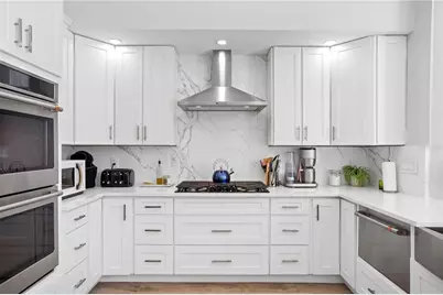 223 Palm Island SW, Clearwater, FL 33767 - Photo 17