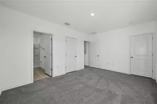 33034 Major Oak Dr, Wesley Chapel, FL 33545 - Photo 15