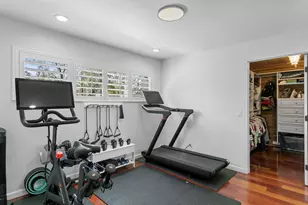 10402 Oakbrook Dr, Tampa, FL 33618 - Photo 55