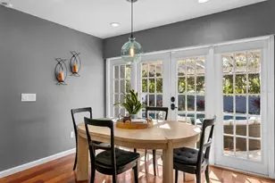 10402 Oakbrook Dr, Tampa, FL 33618 - Photo 31