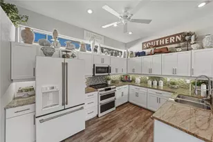 12422 Woodlands Cir, Dade City, FL 33525 - Photo 27