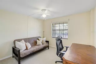 460 Paula Dr S, Dunedin, FL 34698 - Photo 13