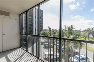 10355 Paradise Blvd, Treasure Island, FL 33706 - Photo 13