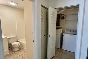 945 Burlwood St, Brandon, FL 33511 - Photo 15