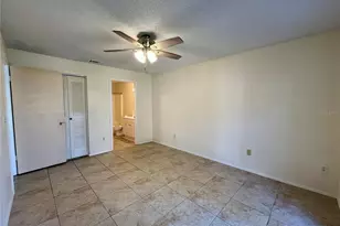 945 Burlwood St, Brandon, FL 33511 - Photo 9