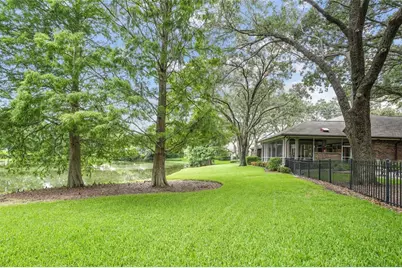 16203 Villarreal De Avila, Tampa, FL 33613 - Photo 71