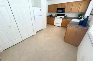 11735 Brenford Crest Dr, Riverview, FL 33579 - Photo 5