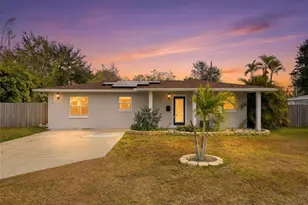 5517 Pershing St NE, Saint Petersburg, FL 33703 - Photo 1