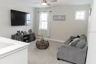 1216 Old Windsor Way, Spring Hill, FL 34609 - Photo 17
