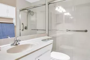 656 Windrush Bay Dr, Tarpon Springs, FL 34689 - Photo 23