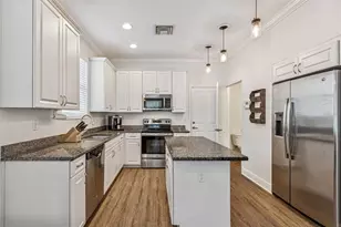 638 Jetstar Ln, Oldsmar, FL 34677 - Photo 15