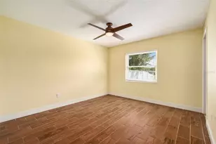 5706 Carrollwood Meadows Dr, Tampa, FL 33625 - Photo 9