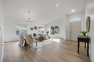 10934 May Apple Ct, Land O Lakes, FL 34638 - Photo 5