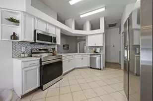 10934 May Apple Ct, Land O Lakes, FL 34638 - Photo 9