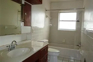 3113 25th St N, Saint Petersburg, FL 33713 - Photo 9