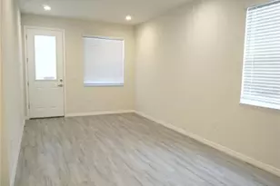 4102 N Thatcher Ave, Tampa, FL 33614 - Photo 5