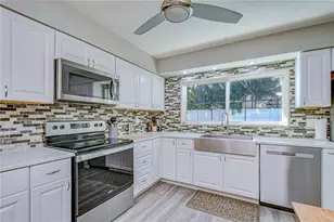 15310 Lazy Lake Pl, Tampa, FL 33624 - Photo 17