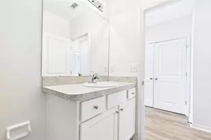 710 Barclay Wood Dr, Ruskin, FL 33570 - Photo 17