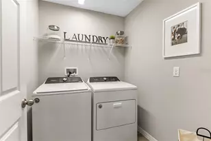 36671 Sagemoor Dr, Zephyrhills, FL 33541 - Photo 23