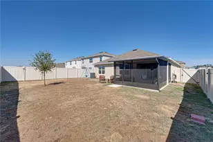 2741 Gardiner Ln, Zephyrhills, FL 33541 - Photo 35