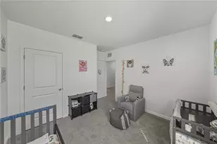 2741 Gardiner Ln, Zephyrhills, FL 33541 - Photo 29