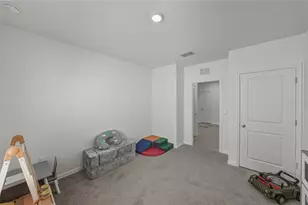 2741 Gardiner Ln, Zephyrhills, FL 33541 - Photo 29