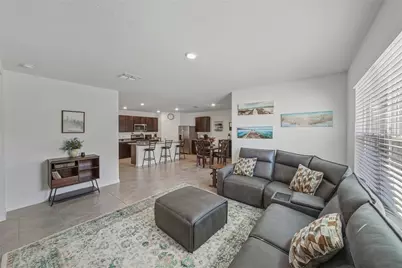 2741 Gardiner Lane, Zephyrhills, FL 33541 - Photo 7