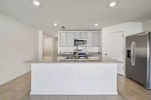 1353 Ocean Spray Dr, Ruskin, FL 33570 - Photo 7