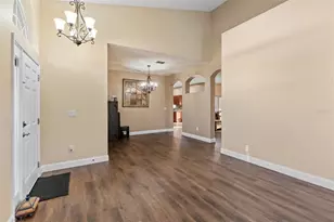 11012 Oyster Bay Cir, New Port Richey, FL 34654 - Photo 13